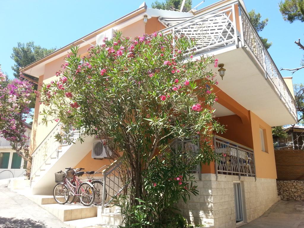 Holiday Home Milenka Rogoznica  Bagian luar foto